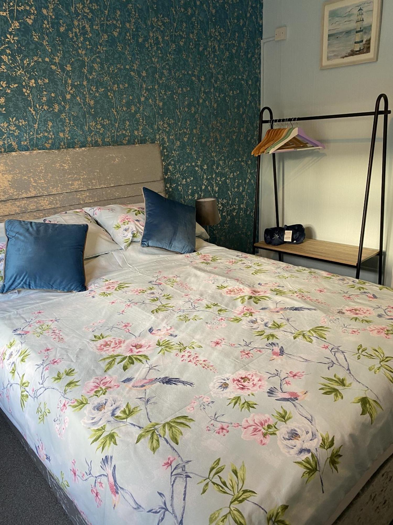 The Rosefield Hotel Weymouth Bagian luar foto